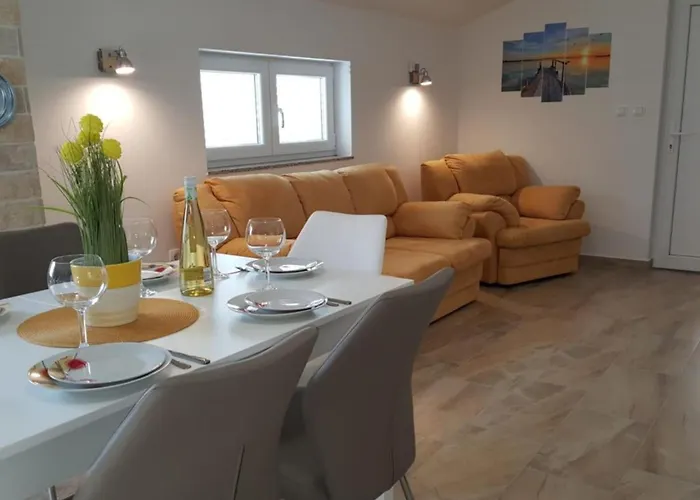 Apartment Tomislav *